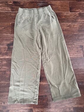 Wide Leg Women's Pants in Olive Green